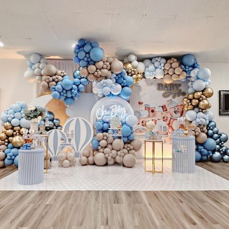 Colorful balloon decorations creating a festive atmosphere at an event, showing why balloon decorations matter."