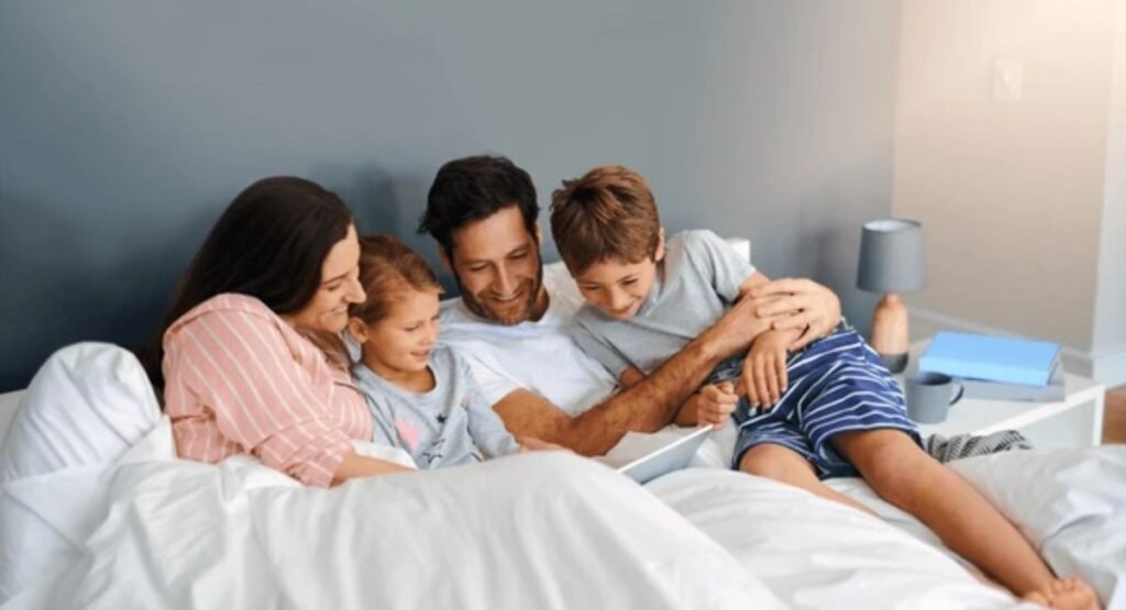 3 bedroom apartments layout showing master bedroom kids room and guest room arrangement