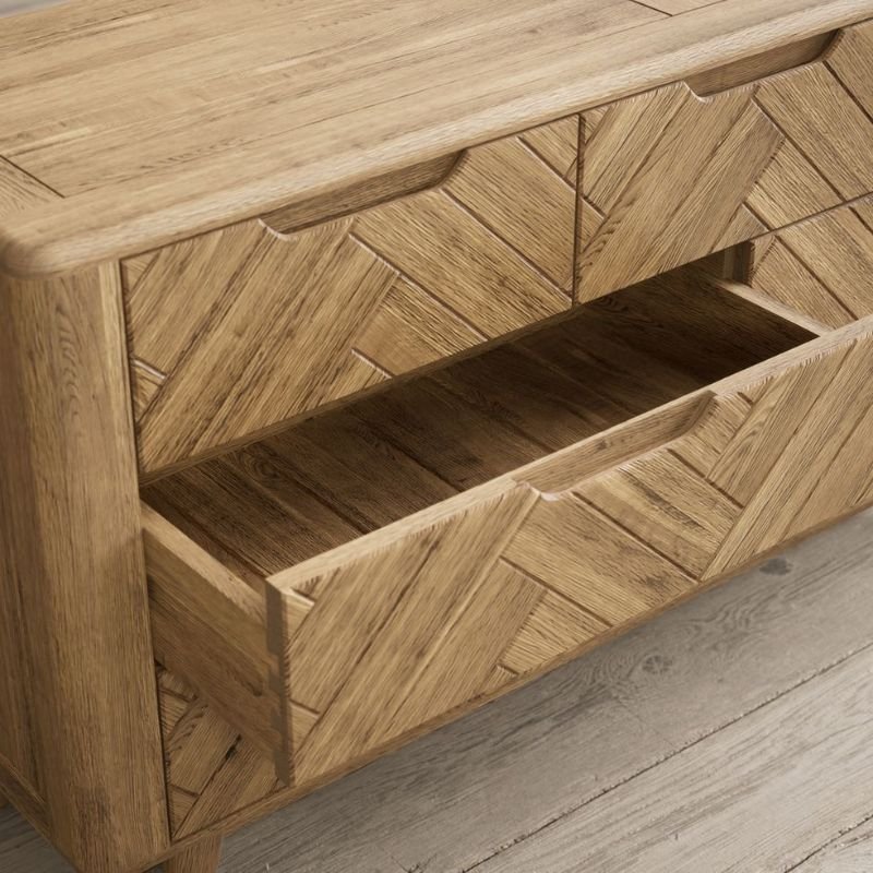 High quality drawer construction in bedroom sets king
