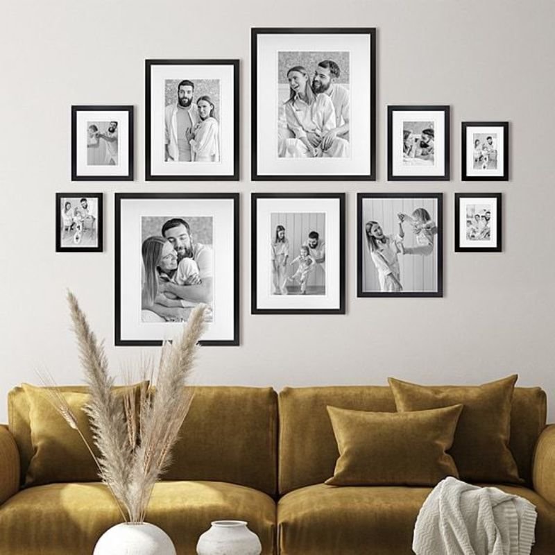Gallery wall ideas using matching black picture frames